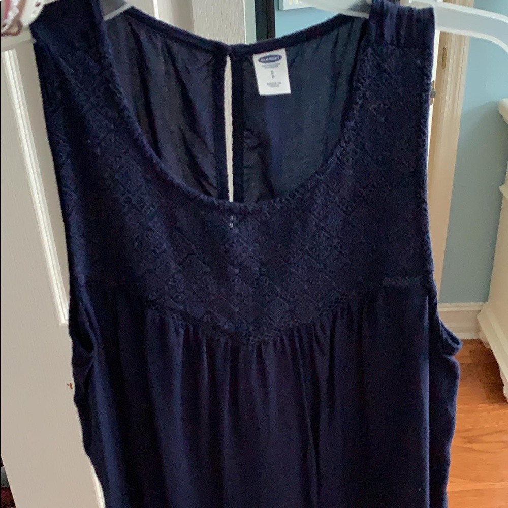 Navy blue top